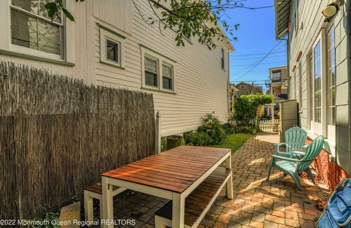 Ocean Grove House | Perfect family beach house, walk to everything!