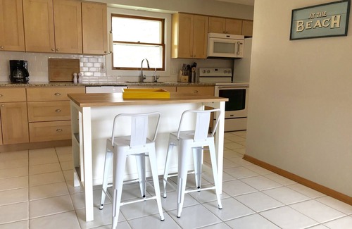 Three Oaks House | Perfect Family Friendly Getaway!
