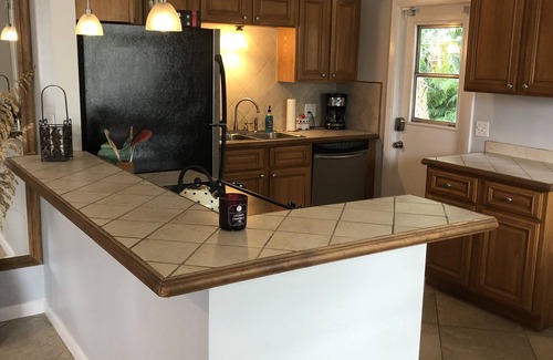 Sun Bay South House | Perfect Family & friends Getaway W/Backyard Oasis