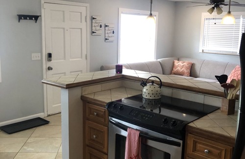Sun Bay South House | Perfect Family & friends Getaway W/Backyard Oasis