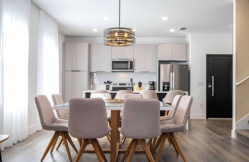 West Kissimmee House | Perfect Family Getaway, 4BR & Themed Magic