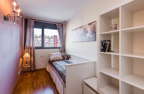 Provencals del Poblenou Apartment | Perfect family holidays flat, with parking, pool, close to beach and city centre