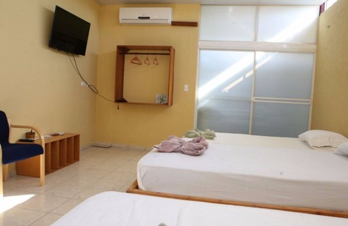 Managua Bed & Breakfast | Perfect Family Room for 3 guests!