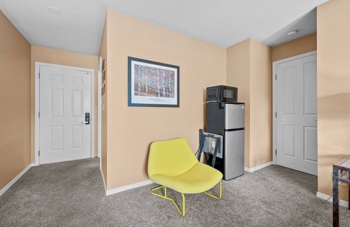 Englewood Apartment | Perfect for an extended stay! Denver Tech Center- Desk/Pool/Fitness Center
