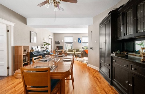 Capitol Hill Condo | Perfect for Business or Pleasure! Walk to Everything, 2 Bikes Avail, Walk Score 94 Summer Special!!!