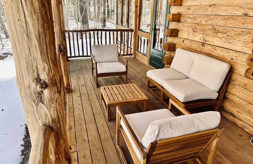 Glendale House | Perfect for Entertaining and Relaxation in the Berkshires!Furnished Country Home