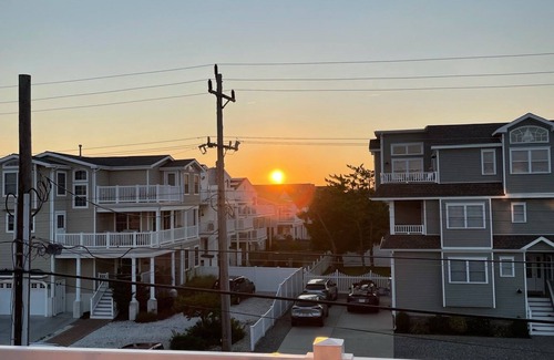 Sea Isle City Condo | Perfect for families! toddler friendly, centrally located, 10 min walk to beach.