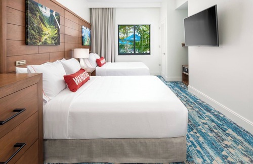 Park Shore Hotel | Perfect for Family Beach Stay! Spacious Suite w/Fully Equipped Kitchen | Pool