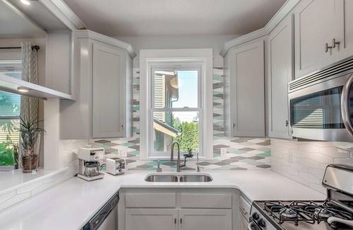 Alberta Arts District House | ★ Perfect for Friends/Families, Safe, Amenities, -The Ginkgo House 3 baths★