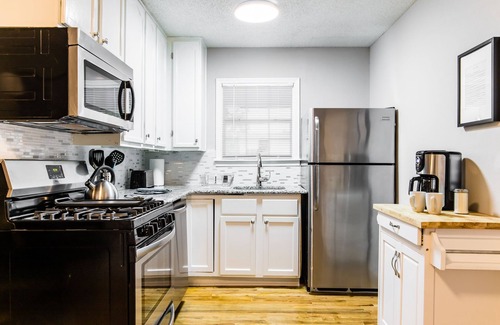 Grand Prairie House | Perfect for Monthly Stays. READ DESCRIPTION