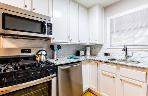 Grand Prairie House | Perfect for Monthly Stays. READ DESCRIPTION
