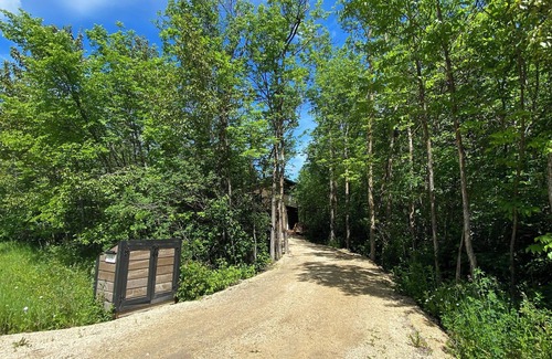 Gimli House | Perfect for sand beach vacations and ice fishing adventures on Lake Winnipeg