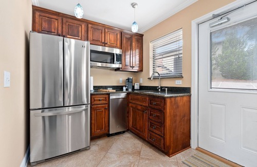 Auburn Apartment | Perfect Game-day Loft 0.2 Miles From Toomer's Corner ~ Pet Friendly