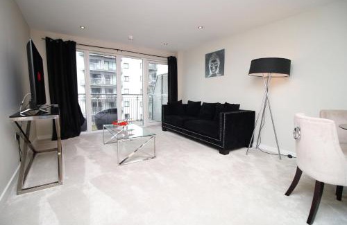 Grangetown Apartment | Perfect getaway in Cardiff Marina