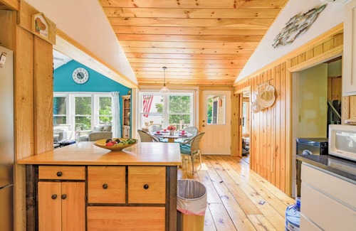 Winthrop Cabin | Perfect getaway on the lake!