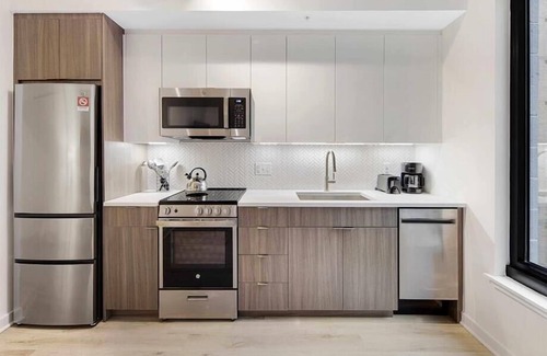 NoMa Hotel | Perfect Heart of DC Getaway nr Union Market & Haris Teeter