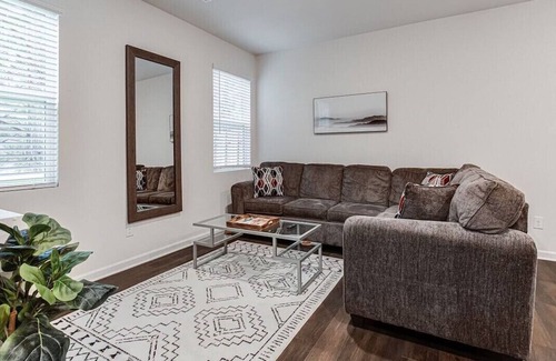 Church Street House | Perfect Home Away from Home - Close to ATL Airport!
