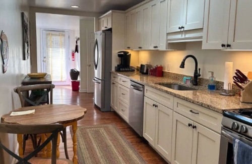 Highlands House | Perfect House for family of 4, 10 min walk to town