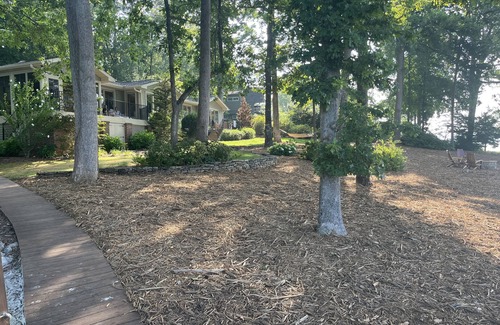 Seneca House | Perfect lake property for Clemson Game Day!