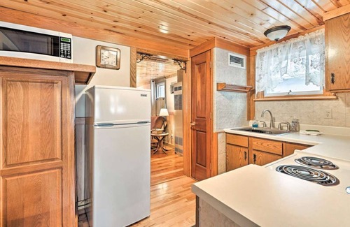Montello Cottage | Perfect lakefront cabin for any time of year