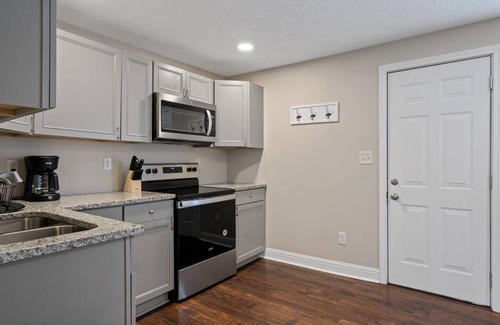 Bowling Green House | Perfect Landing near Downtown Bowling Green!