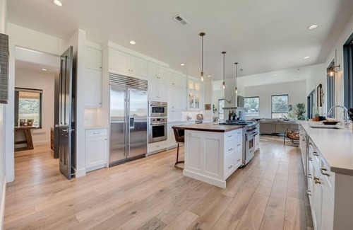 South Snyderville Basin House | Perfect Location Farm House Getaway in Park City