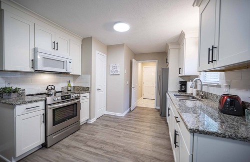 Murfreesboro House | PERFECT LOCATION! Short Term Temporary Housing