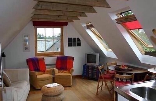 Drymen Cottage | Perfect location to explore beautiful Loch Lomond and The trossachs