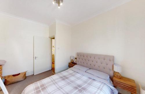 Brondesbury Apartment | Perfect London base in Kilburn Pass the Keys