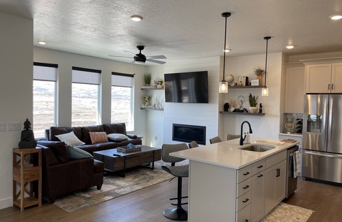 Park City House | Perfect Park City location w/Hot Tub!
