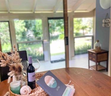 Maloneys Beach House | Perfect Pet Friendly South Coast Beach Getaway