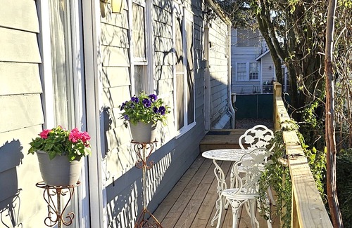 Broadmoor Apartment | Perfect Pied-à-Terre, Luxury Central to Everything
