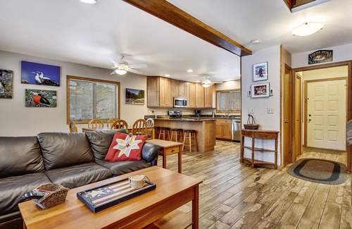 Davis Condo | Perfect place to play hard, sleep well and enjoy some Canaan Time!