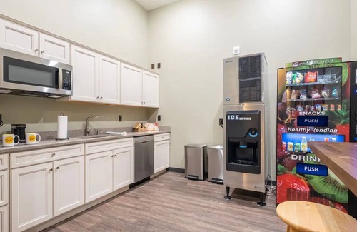 Hickory Apartment | Perfect Private Deluxe Suite in Downtown Hickory!