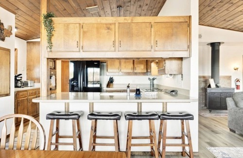 Atascadero House | Perfect Private Lakeside Getaway in Atascadero!