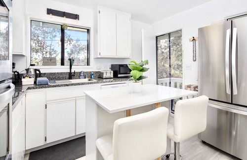 Royal Hawaiian Estates Apartment | Perfect Private Retreat Near Volcanoes & Kilauea!
