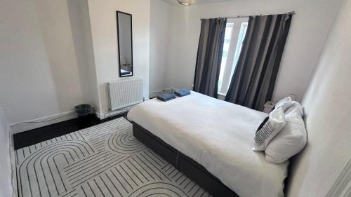 Redcliffe House | Perfect room 4