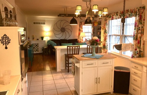 South Kansas City House | Perfect south Kansas City location