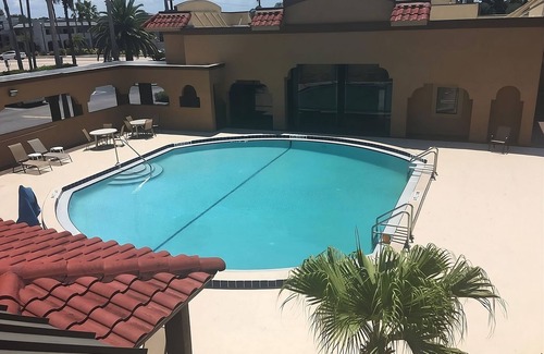 St. Augustine Hotel | Perfect spot to walk to the Historic District! 4 Spaces with Free Parking