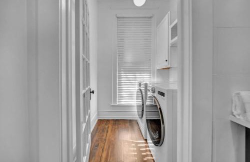 Cherokee Triangle Apartment | Perfect Stay in Louisville Vibrant Highlands