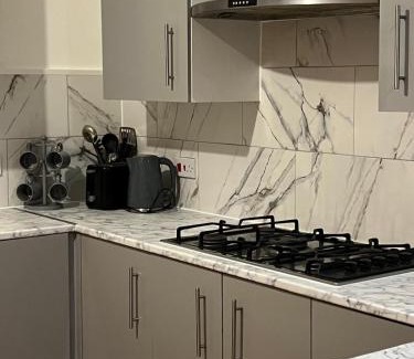 Glasgow Apartment | Perfect Stay Near Glasgow Town