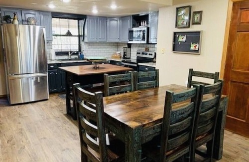 Ruidoso Cabin | Perfect Vacation 3BR Cabin Central Ruidoso-Not in Flood Zone