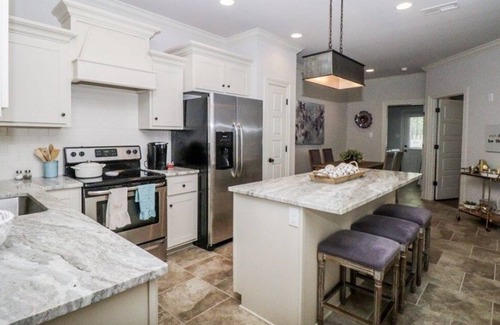 Oxford Condo | Perfect Weekend Getaway, 3 Bedrooms, 3.5 Baths, Sleeps 8