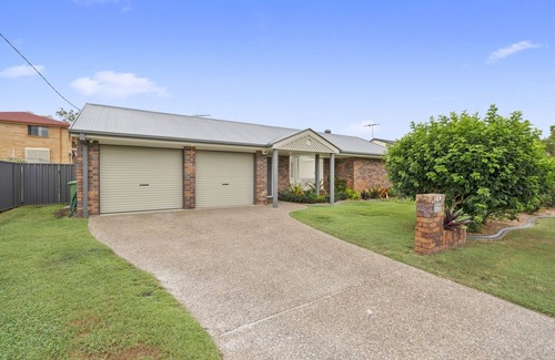 Banksia Beach House | Perfectly Located Holiday Retreat