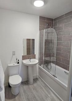 Atlantic Wharf Apartment | Perfectly located, bright apartment