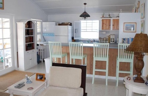 Hope Town Cottage | Perfectly Located, in Picturesque Heart of Hope Town with Dock