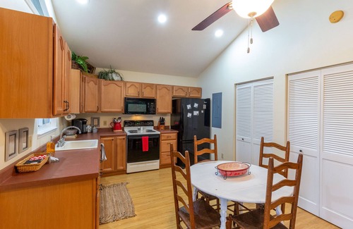 Sylva Cabin | Perfectly Located Mountain Cabin with Breathtaking, Long Range Views!