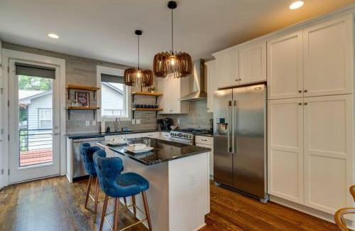 Eighth Avenue House | Perfectly located-Walk to bars- Close to Broadway