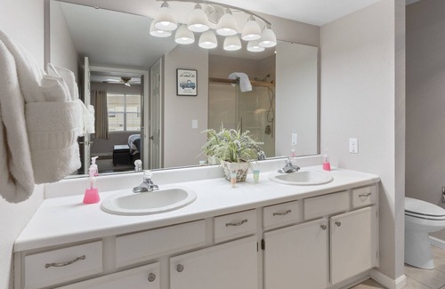 Table Rock Condo | Perfectly On Pointe 3 Bedroom Condo by Redawning