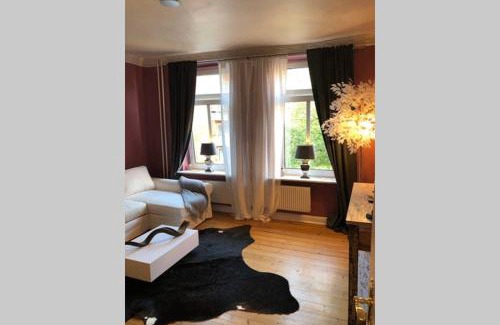 Mitte Apartment | Perfekter Altbaucharme in zentraler Lage !